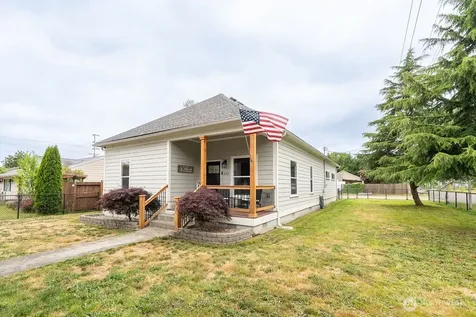 102 W Anderson Street Elma WA 98541