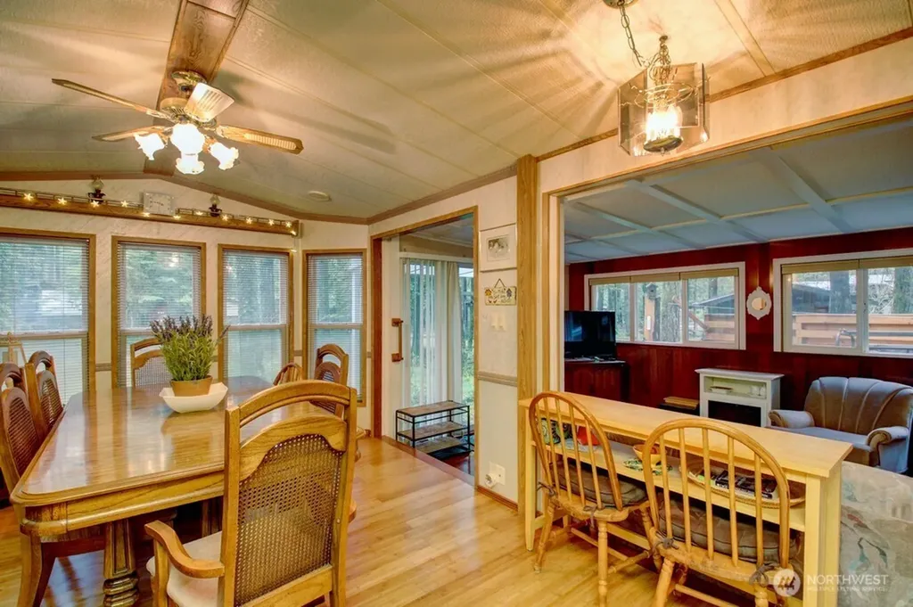 243 Schinn Canyon Court Deming WA 98244