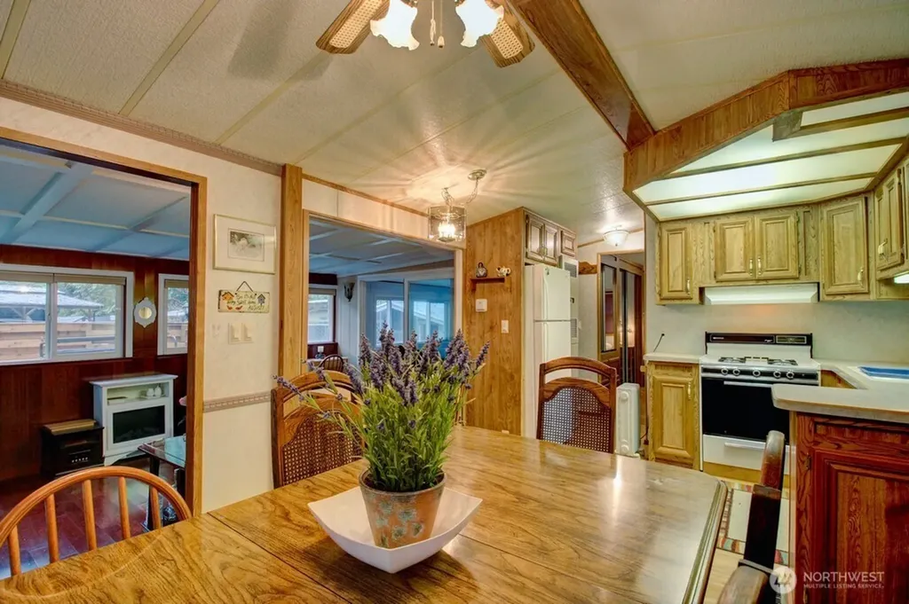 243 Schinn Canyon Court Deming WA 98244