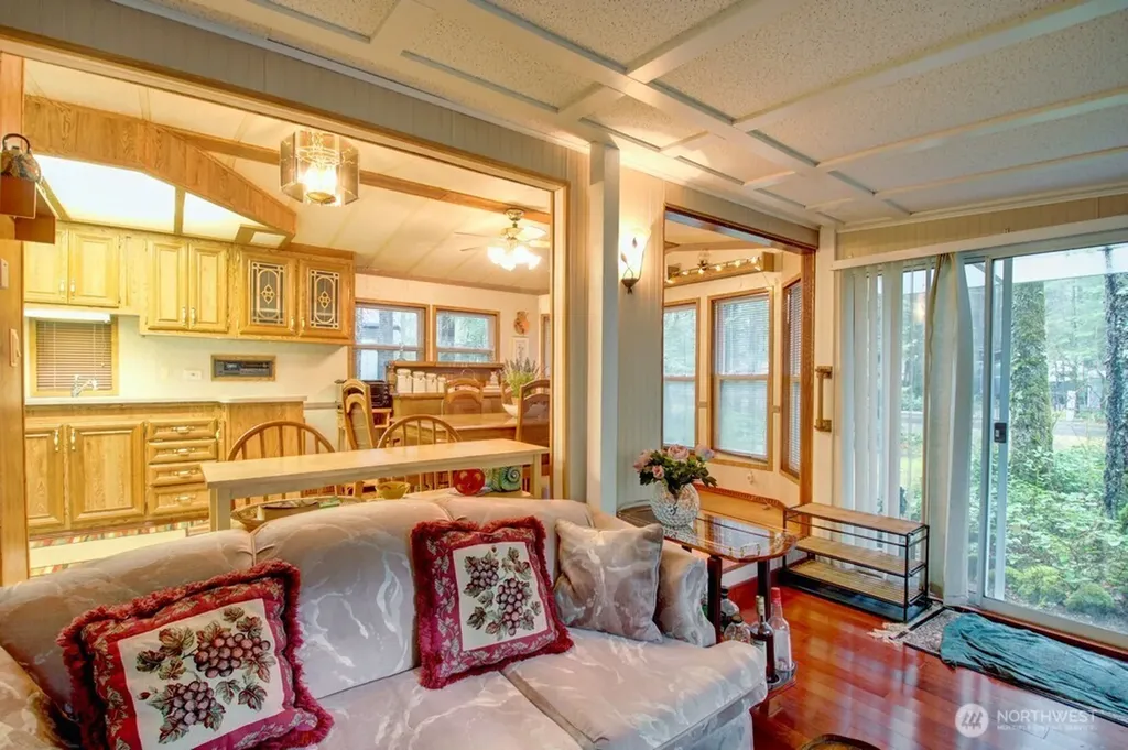 243 Schinn Canyon Court Deming WA 98244