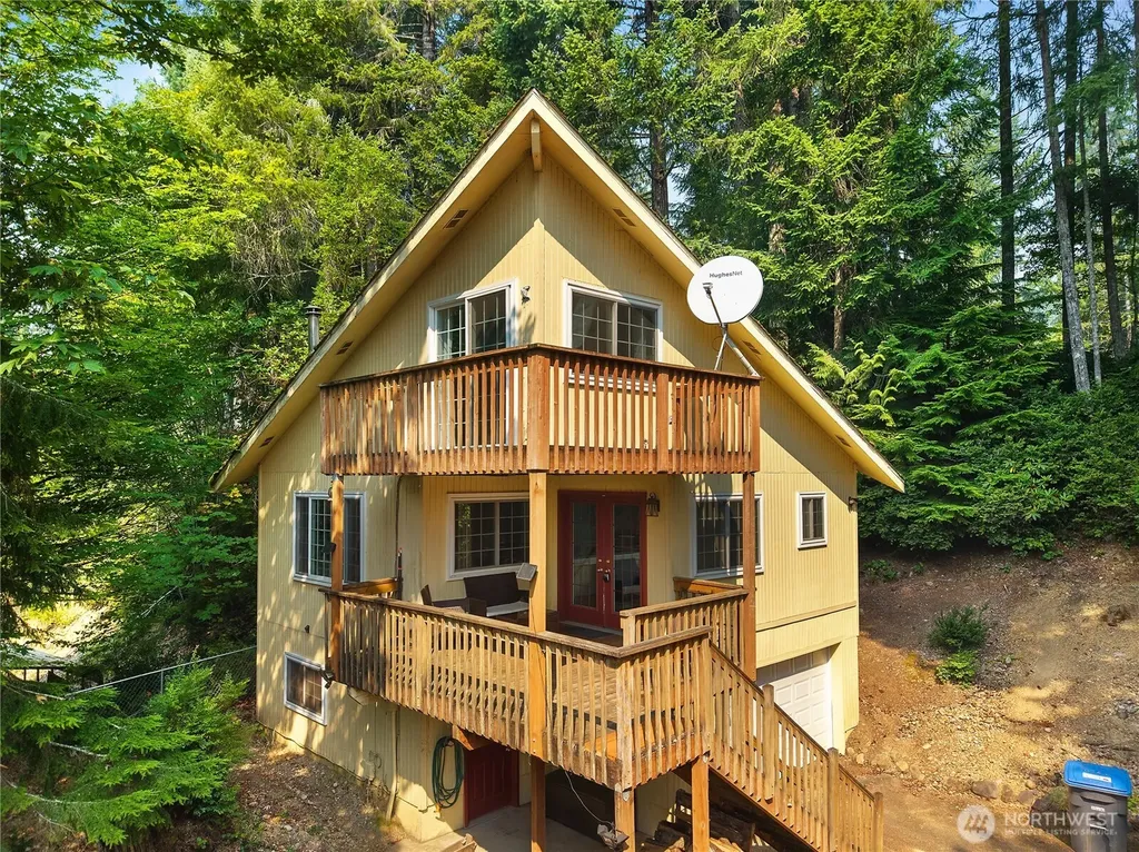 221 N Trail Head Loop Lilliwaup WA 98555