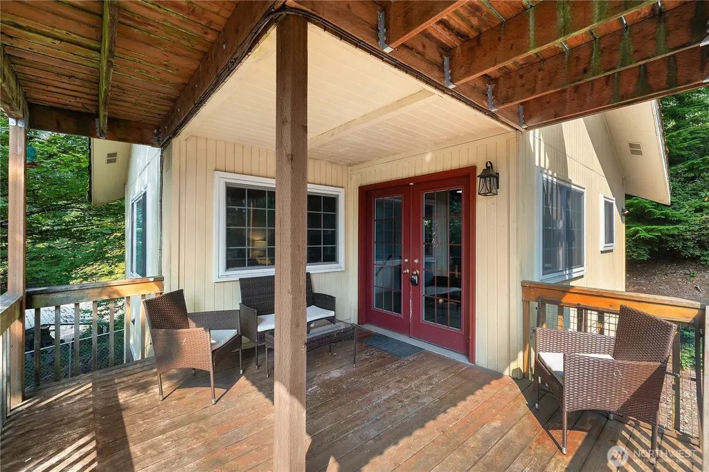 221 N Trail Head Loop Lilliwaup WA 98555