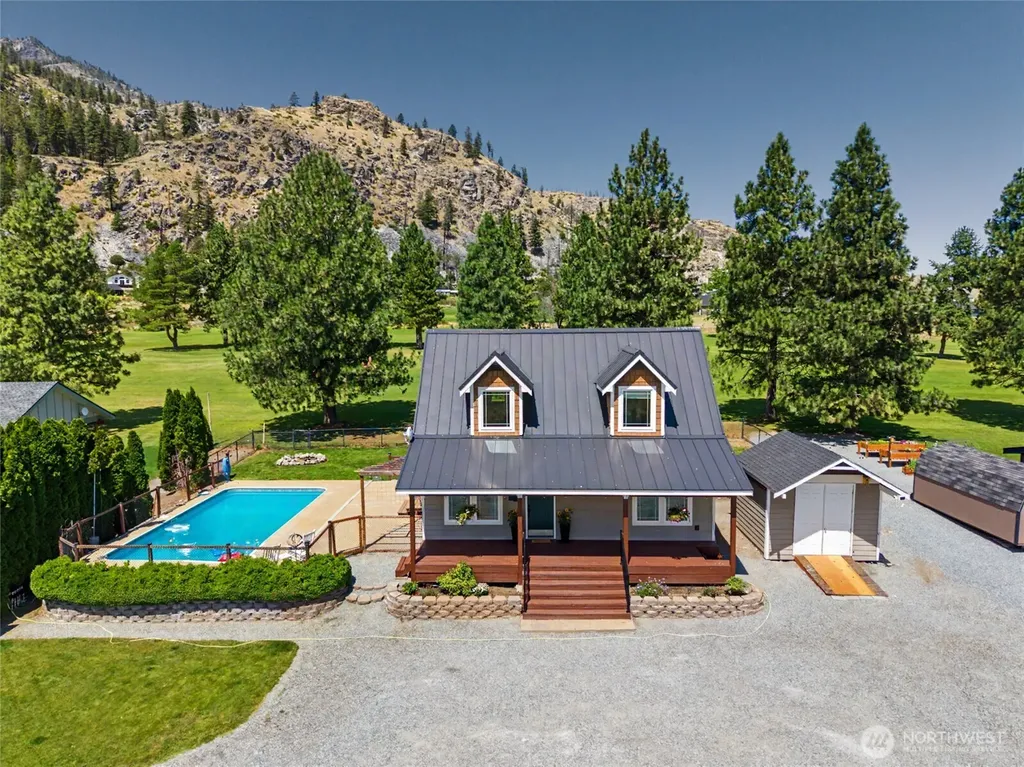 93 Golf Course Drive Pateros WA 98846