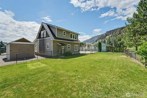 93 Golf Course Drive Pateros WA 98846
