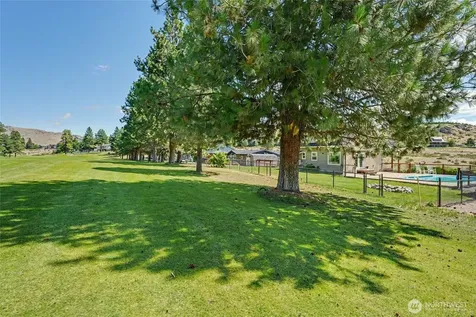 93 Golf Course Drive Pateros WA 98846