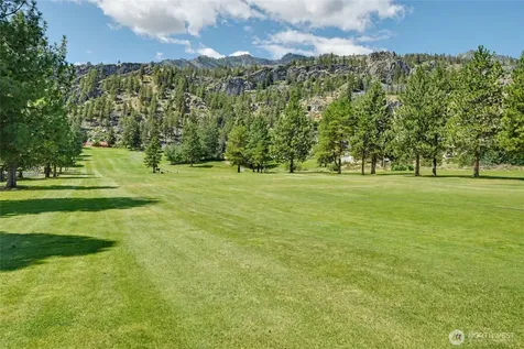 93 Golf Course Drive Pateros WA 98846