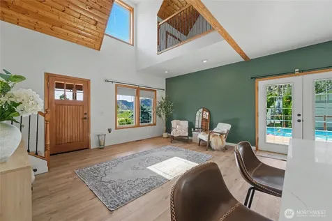 93 Golf Course Drive Pateros WA 98846