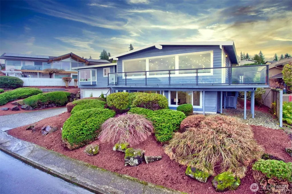 13901 Somerset Lane SE Bellevue WA 98006