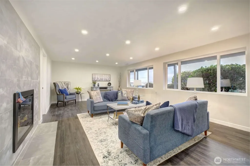 13901 Somerset Lane SE Bellevue WA 98006