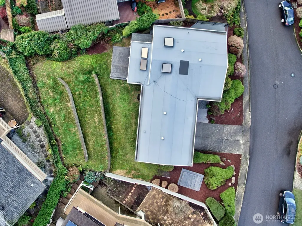 13901 Somerset Lane SE Bellevue WA 98006