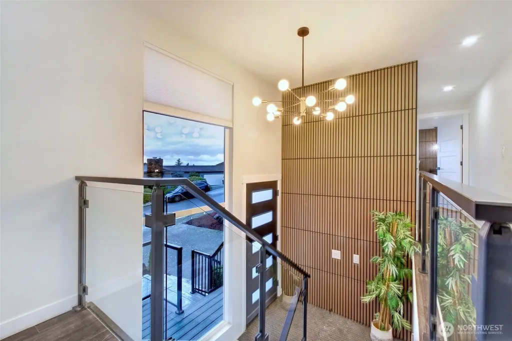 13901 Somerset Lane SE Bellevue WA 98006