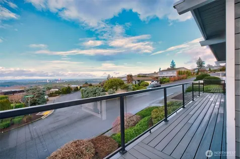 13901 Somerset Lane SE Bellevue WA 98006