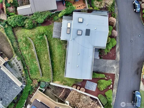 13901 Somerset Lane SE Bellevue WA 98006