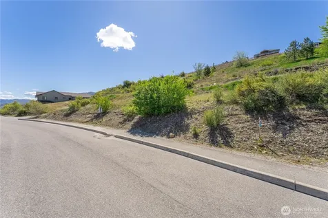 306 Clos Chevalle Road Chelan WA 98816