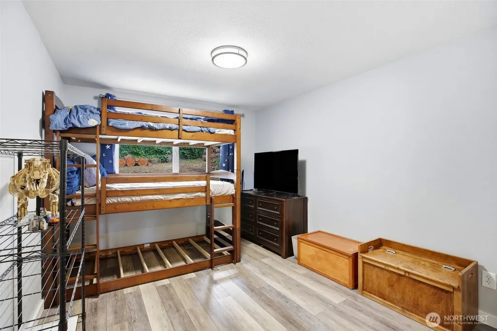 6983 Sunset Avenue NE Bremerton WA 98311