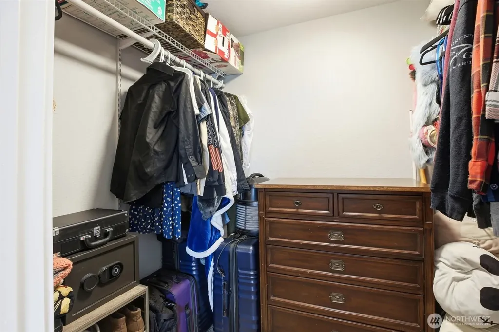 6983 Sunset Avenue NE Bremerton WA 98311