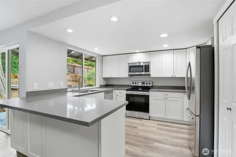 6983 Sunset Avenue NE Bremerton WA 98311