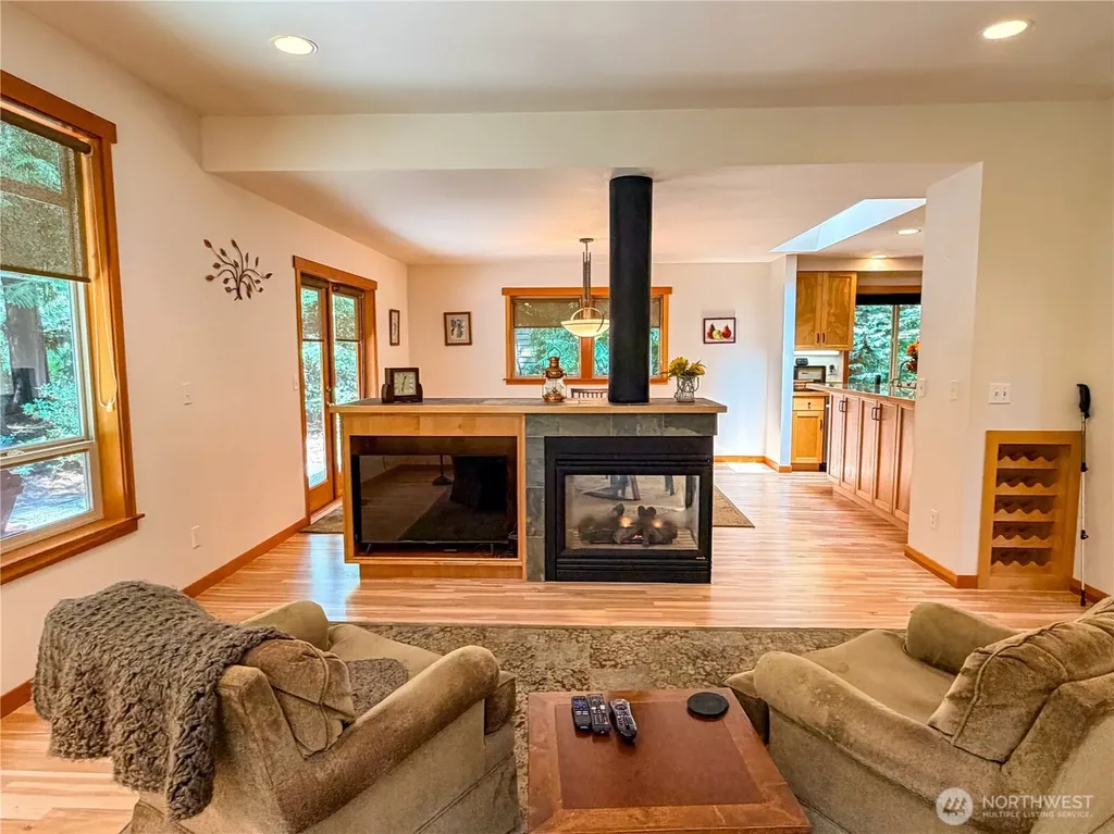 460 Pinecrest Port Townsend WA 98368