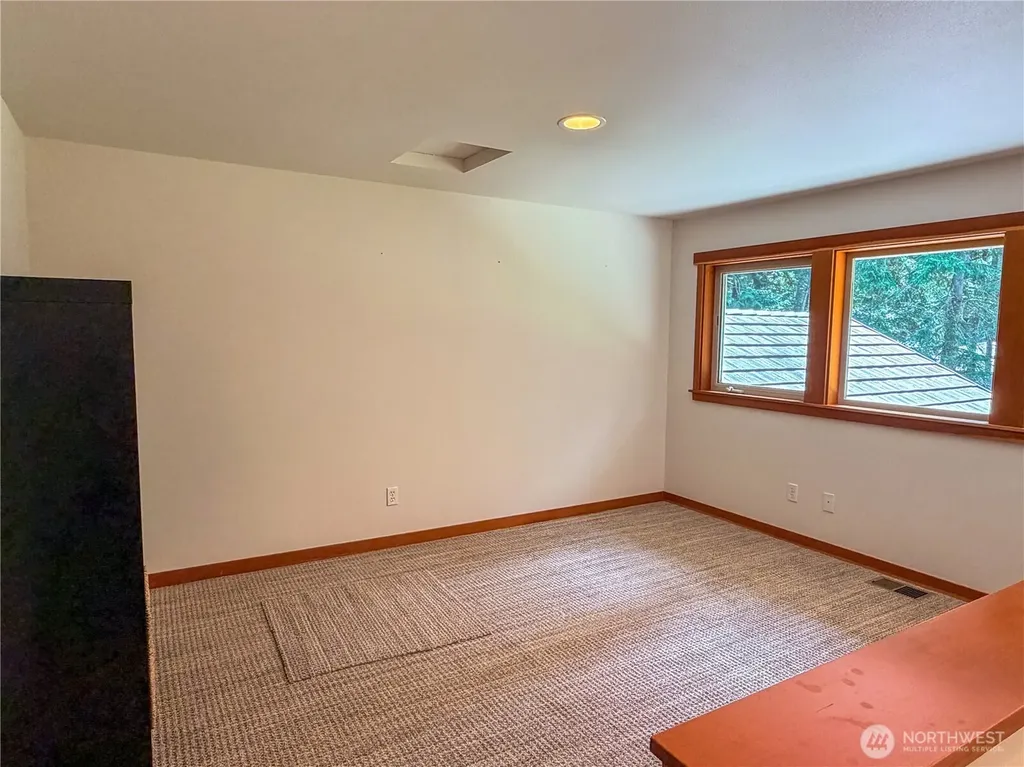 460 Pinecrest Port Townsend WA 98368