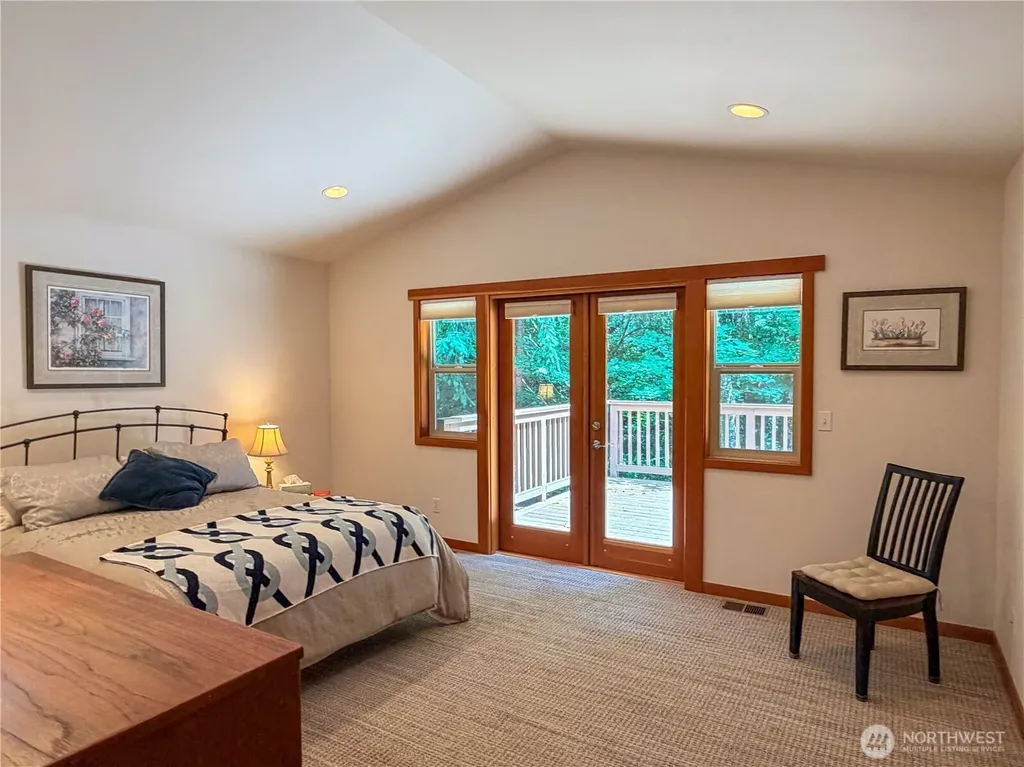 460 Pinecrest Port Townsend WA 98368
