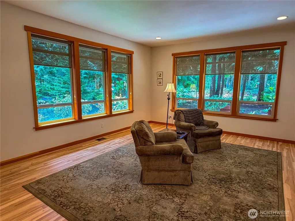 460 Pinecrest Port Townsend WA 98368