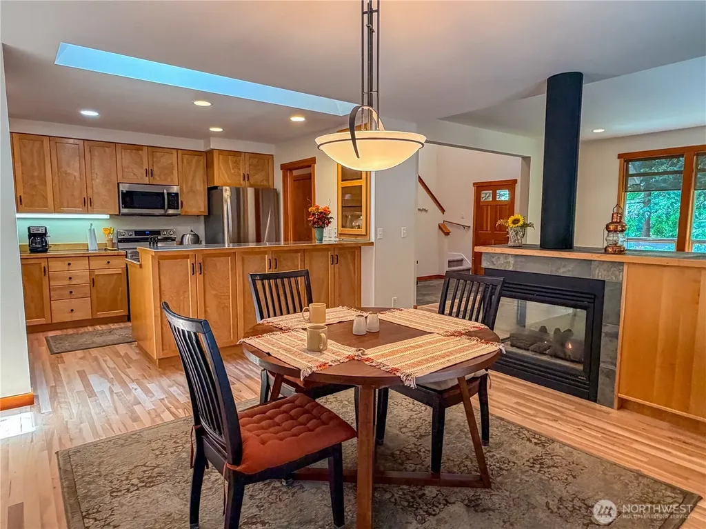 460 Pinecrest Port Townsend WA 98368