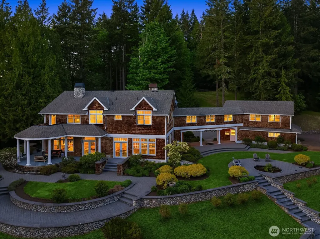 19819 229th Place SE Monroe WA 98272