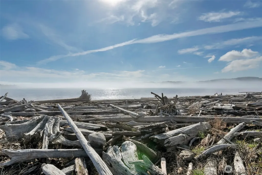 651 SE Bayshore Drive Oak Harbor WA 98277