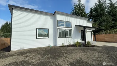 955 Tonquin Avenue SW Ocean Shores WA 98569