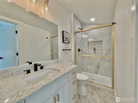 955 Tonquin Avenue SW Ocean Shores WA 98569