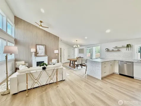 955 Tonquin Avenue SW Ocean Shores WA 98569