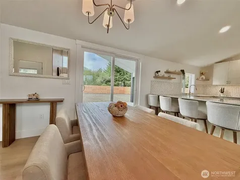 955 Tonquin Avenue SW Ocean Shores WA 98569
