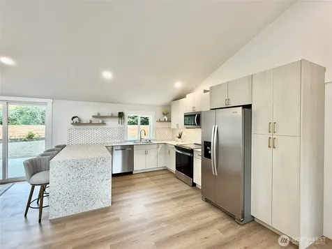955 Tonquin Avenue SW Ocean Shores WA 98569