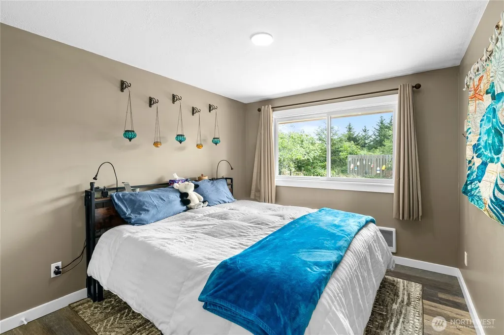 241 S Razor Clam Drive SW Ocean Shores WA 98569