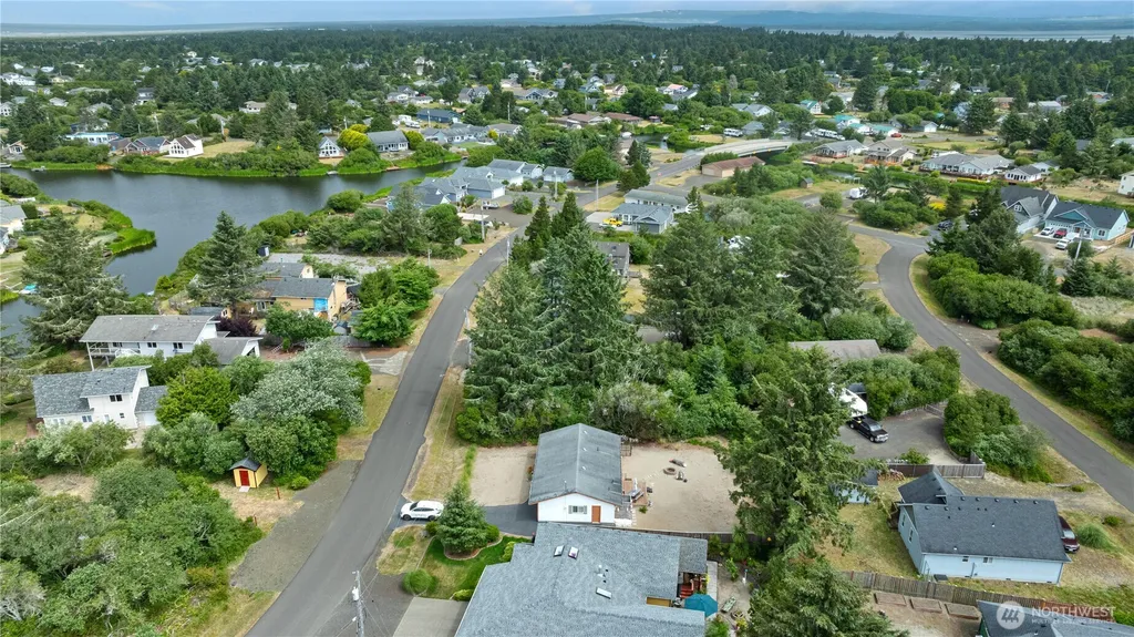 241 S Razor Clam Drive SW Ocean Shores WA 98569