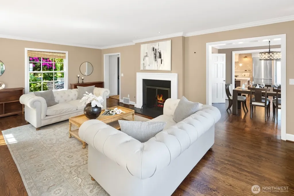 7044 50th Avenue NE Seattle WA 98115