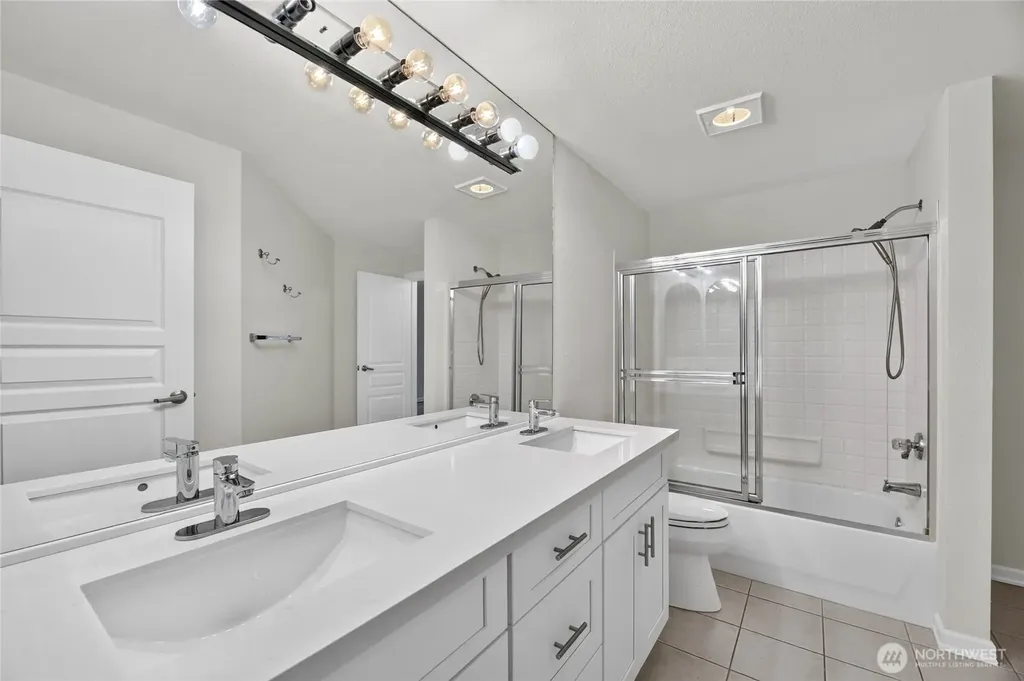 1300 W Boston Street Seattle WA 98119