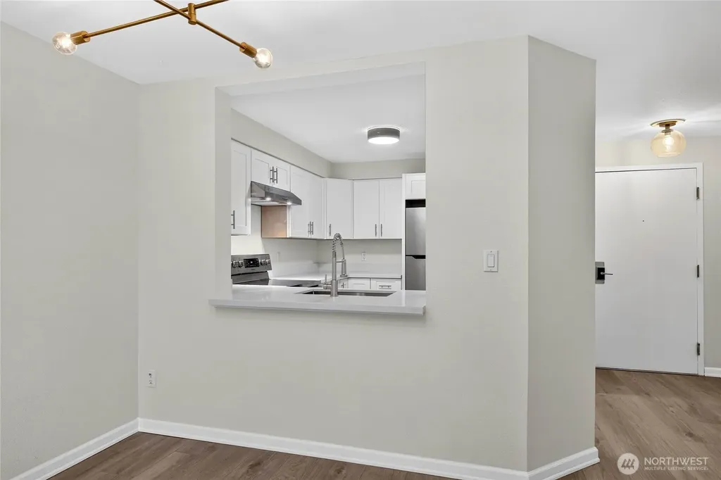 1300 W Boston Street Seattle WA 98119