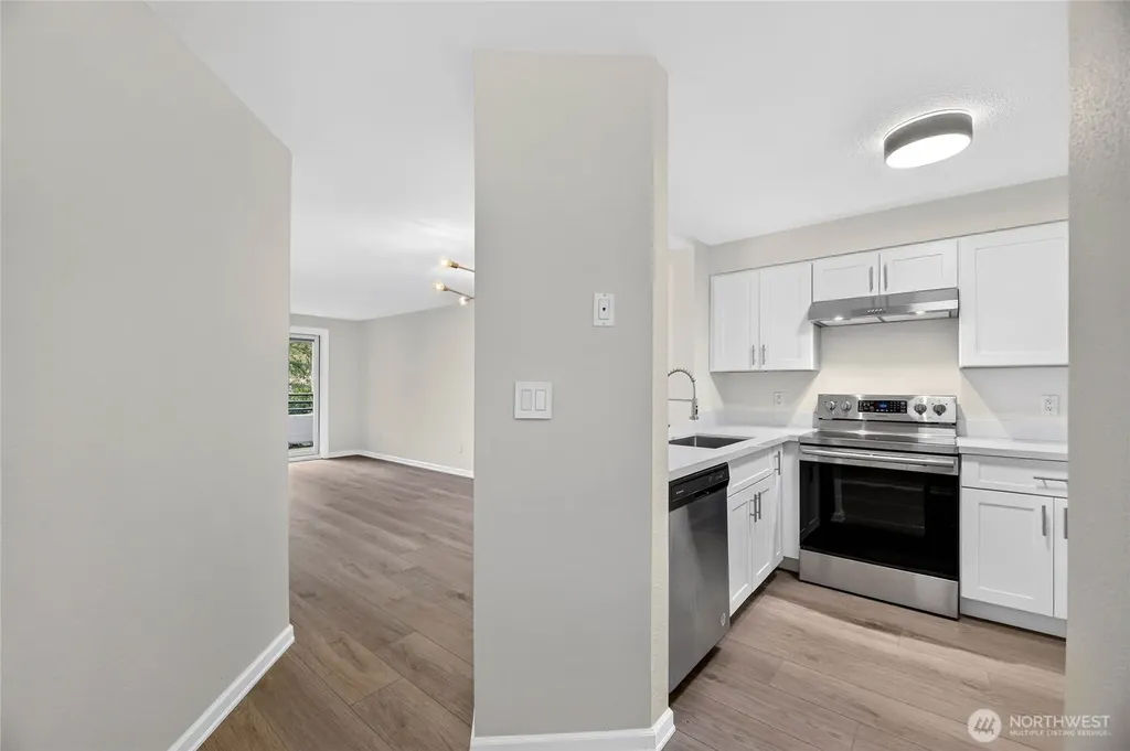 1300 W Boston Street Seattle WA 98119
