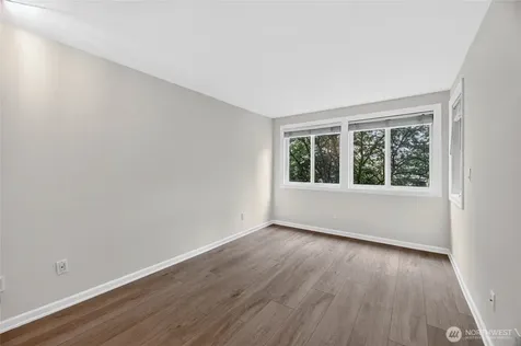 1300 W Boston Street Seattle WA 98119