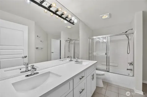 1300 W Boston Street Seattle WA 98119