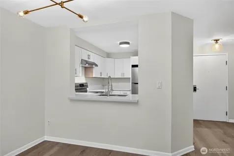 1300 W Boston Street Seattle WA 98119