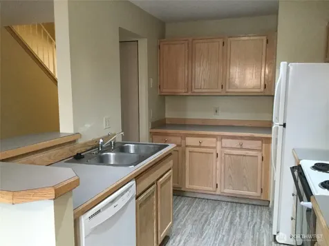 9825 18th Avenue W Everett WA 98204