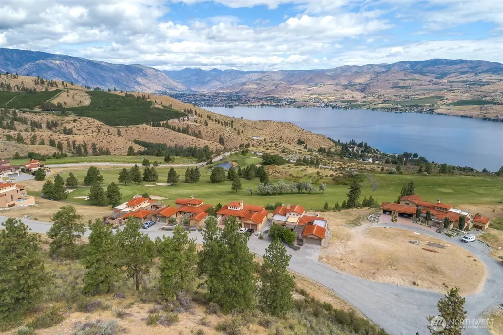 227 Bandera Way Chelan WA 98816