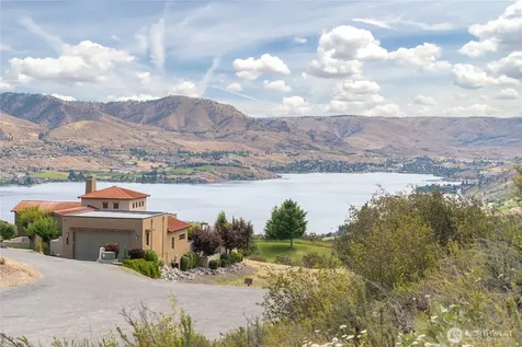 227 Bandera Way Chelan WA 98816