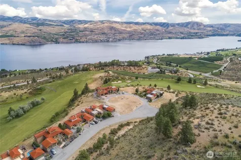 227 Bandera Way Chelan WA 98816