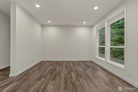 38143 State Route 20 Oak Harbor WA 98277
