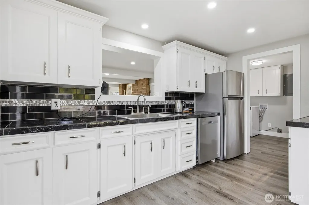 108 W Bartlett Road Lynden WA 98264