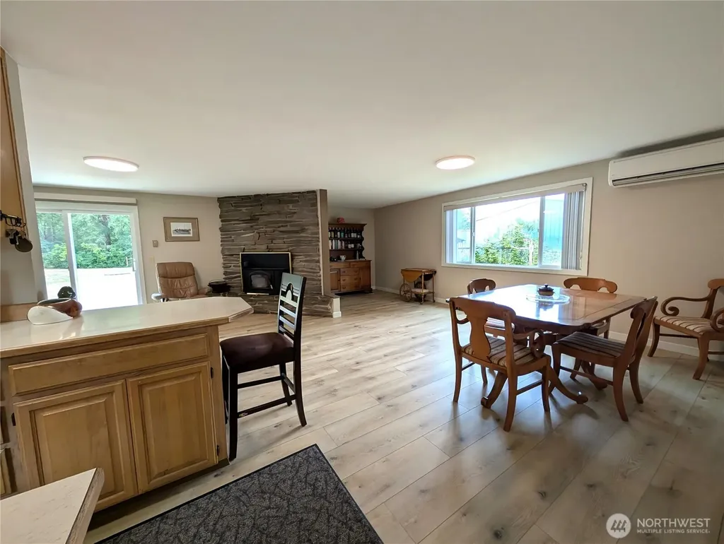 9428 Pacific Avenue SE Olympia WA 98513