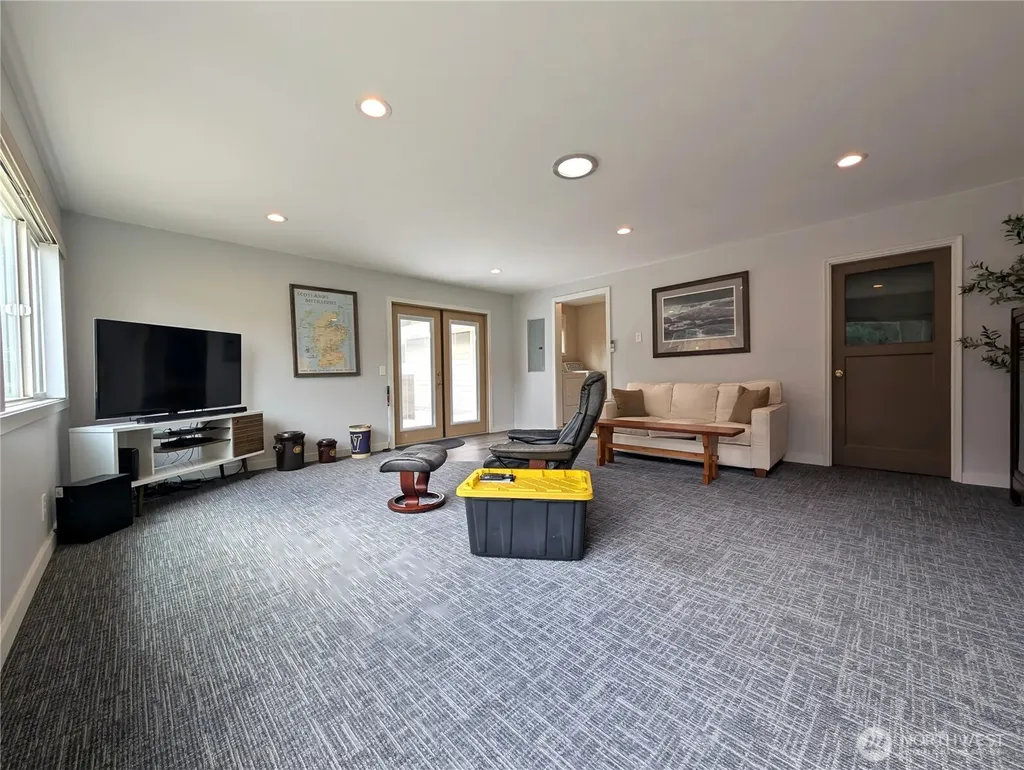 9428 Pacific Avenue SE Olympia WA 98513